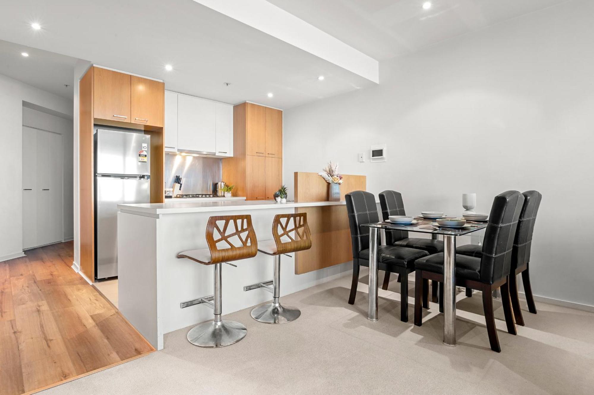 Sea View, Gym & Pool, 2 Bedrooms 2 Bathrooms Melbourne Esterno foto