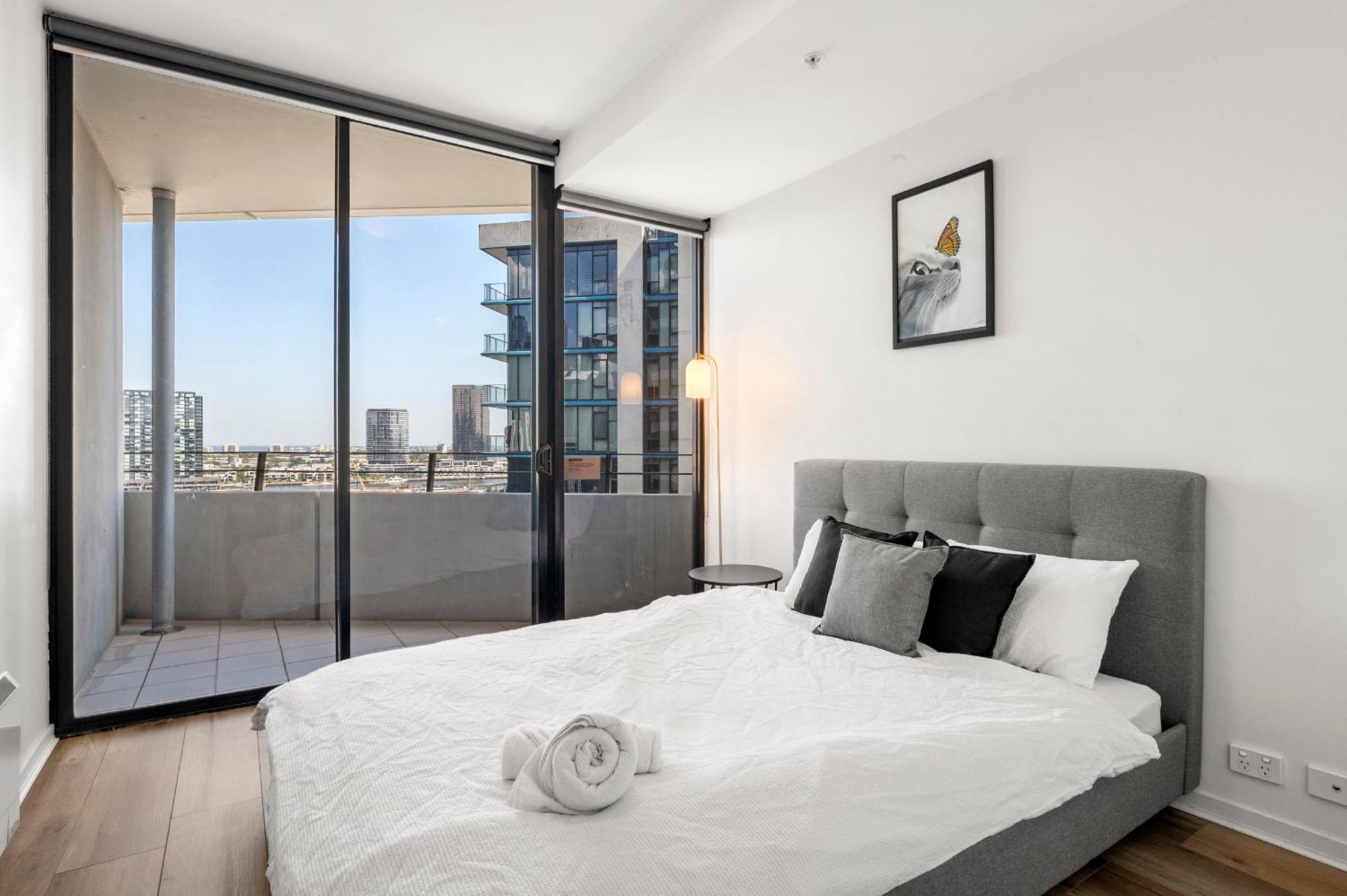 Sea View, Gym & Pool, 2 Bedrooms 2 Bathrooms Melbourne Esterno foto